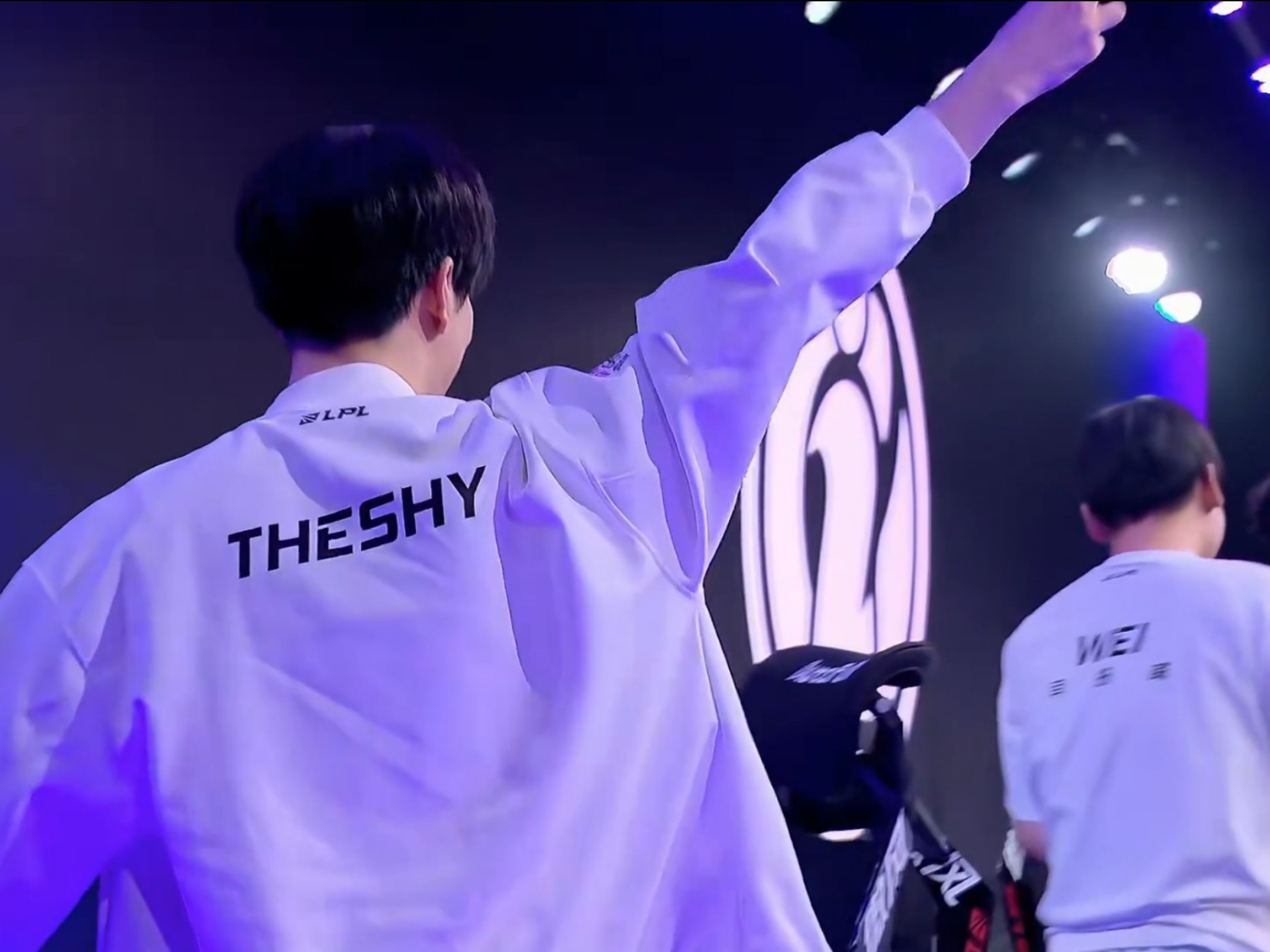 NER0：jks表现糟糕，Liquid应该招入指挥解放Twistzz